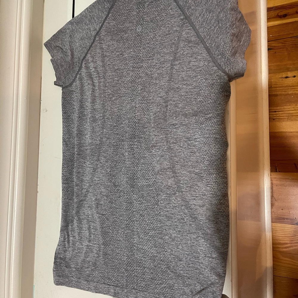 Grey Lululemon Swiftly Tech Good Condition Size 10 - image 1